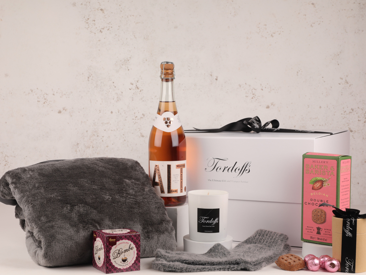 Non-alcoholic Hug in a Box